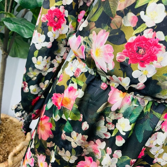 JayGodFrey Black Sheer Floral Smocked Sleeve Smocked Chiffon Style Dress - Picture 5 of 8